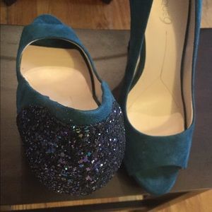 Boutique 9 Leather peeptoe pumps